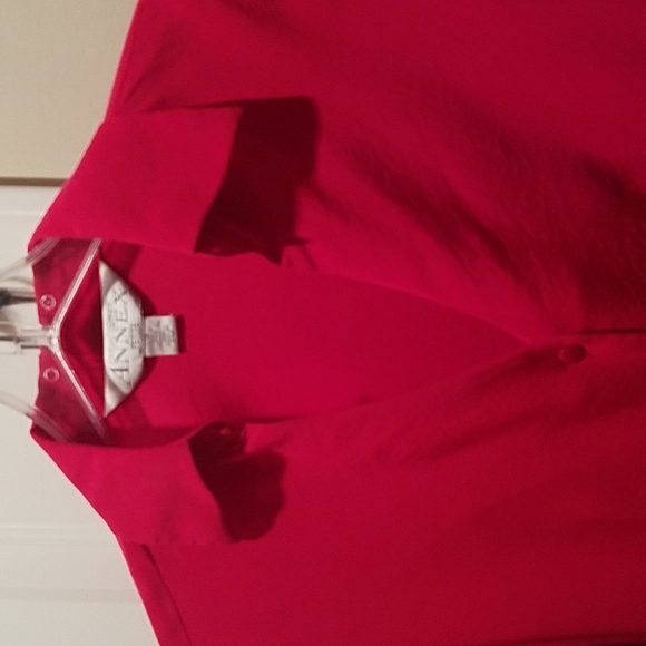 Casual Corner petite red silk blouse - Picture 3 of 6